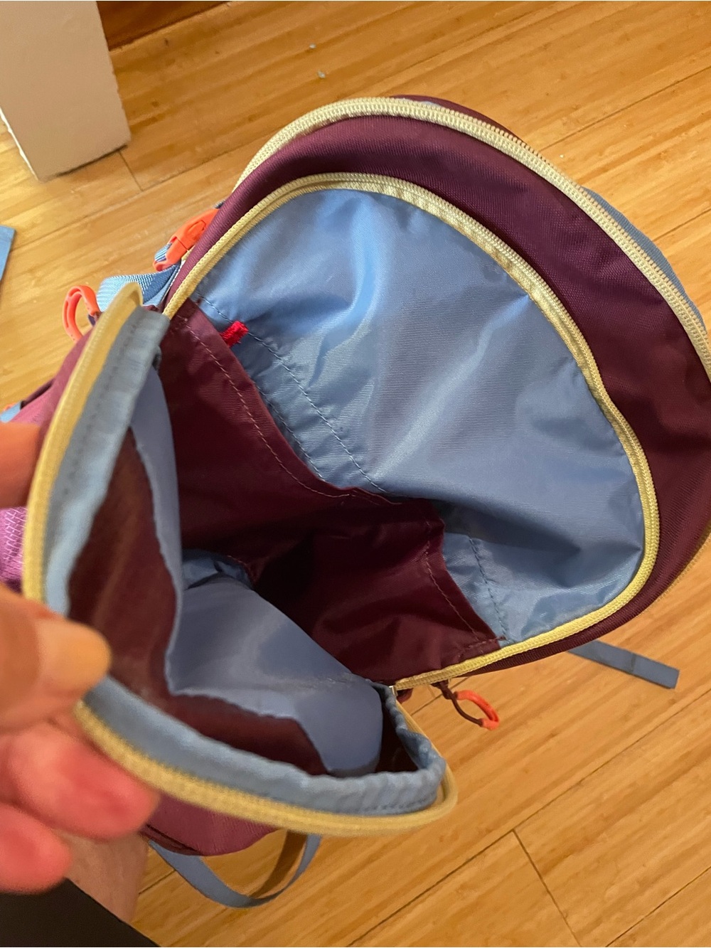 OSPREY Women's Backpack in Deep Burgundy with Blue Straps and Coral Accents - Picture 5 of 7